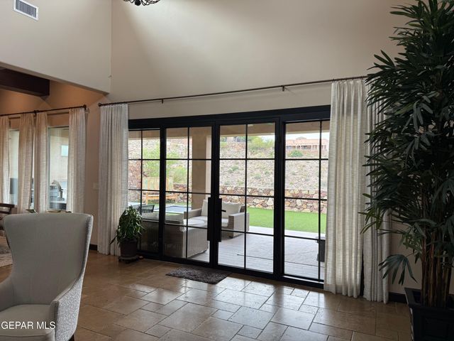 440 MAJESTIC MOUNTAIN Drive, El Paso, TX 79912