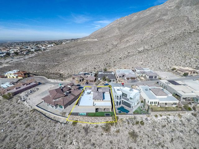 440 MAJESTIC MOUNTAIN Drive, El Paso, TX 79912