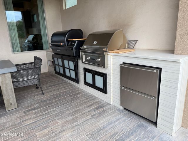 440 MAJESTIC MOUNTAIN Drive, El Paso, TX 79912