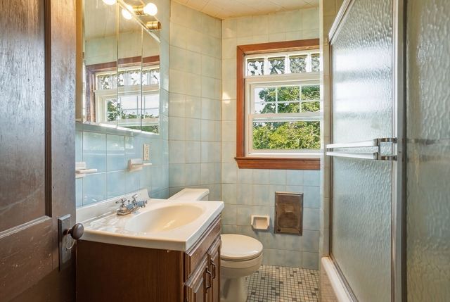 17 Harriet Ave, Belmont, MA 02478