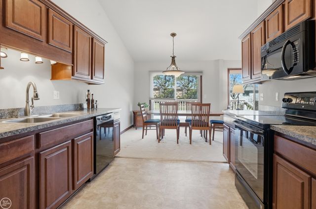 28033 Cotton Creek Drive, Chesterfield Twp, MI 48047