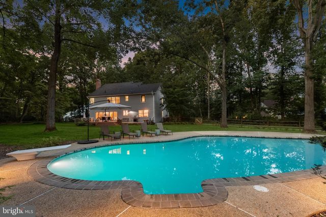 6452 KNIGHT DR, Eldersburg, MD 21784