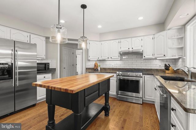 6452 KNIGHT DR, Eldersburg, MD 21784