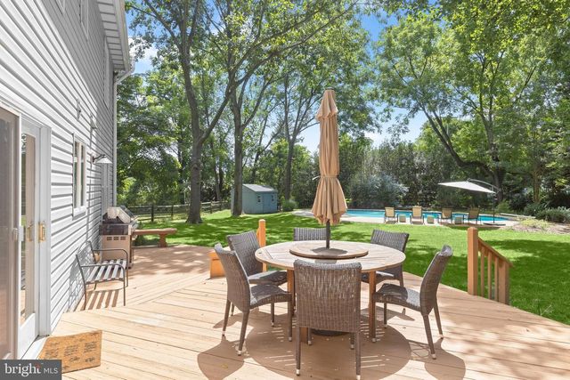 6452 KNIGHT DR, Eldersburg, MD 21784