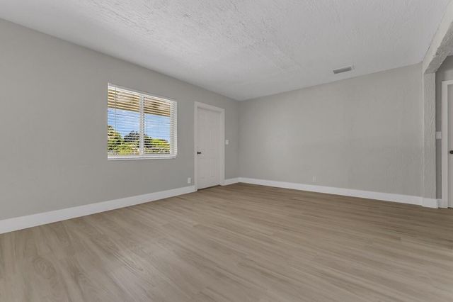 1131 NW 18th Avenue, Fort Lauderdale, FL 33311