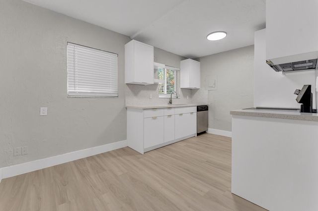 1131 NW 18th Avenue, Fort Lauderdale, FL 33311