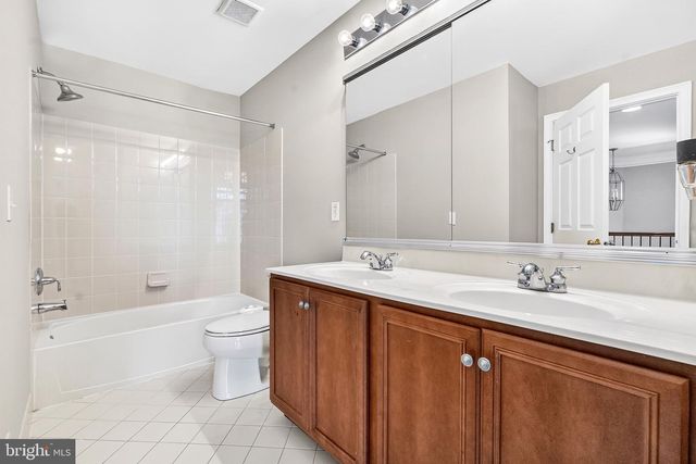 49 SLOAN RD, West Chester, PA 19382