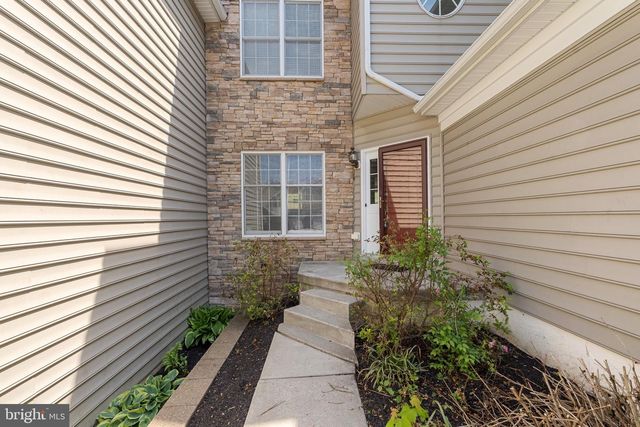 49 SLOAN RD, West Chester, PA 19382