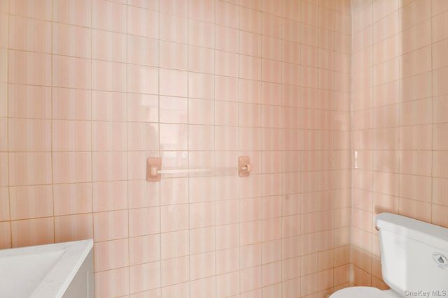 559 Cleveland Street, Brooklyn, NY 11208