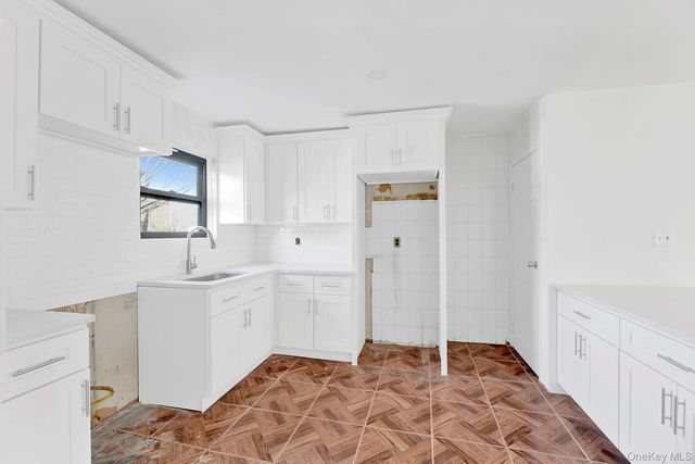 559 Cleveland Street, Brooklyn, NY 11208