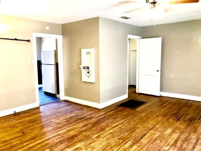3016 30th Street, Lubbock, TX 79413