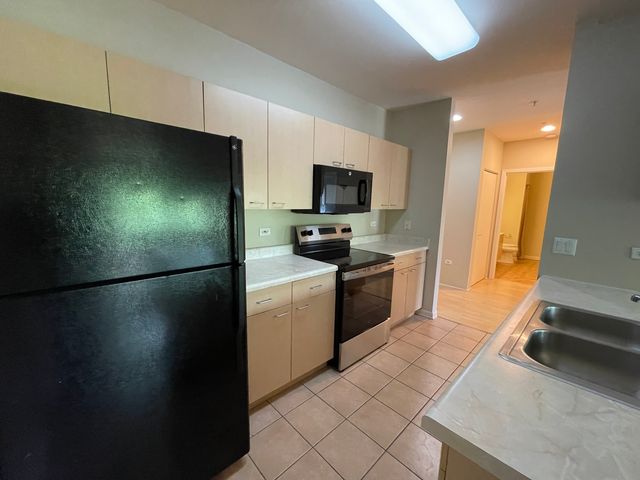 1222 Chicago Avenue 402, Evanston, IL 60202
