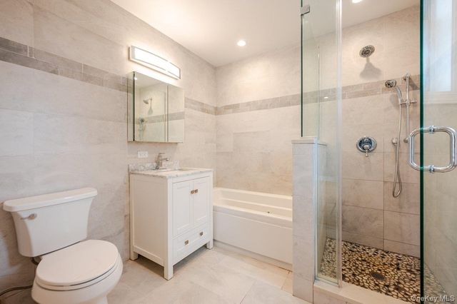 661 W Broadway 503, Long Beach, NY 11561