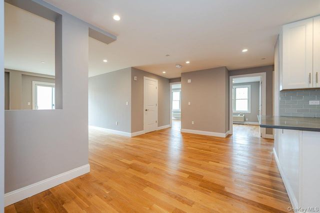 661 W Broadway 503, Long Beach, NY 11561