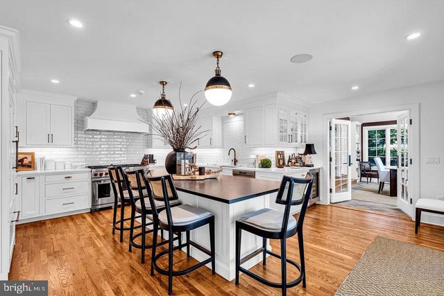 176 ROLLING HILL RD, Skillman, NJ 08558