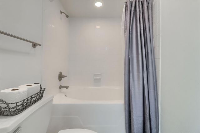7701 Rialto BLVD 1128, Austin, TX 78735