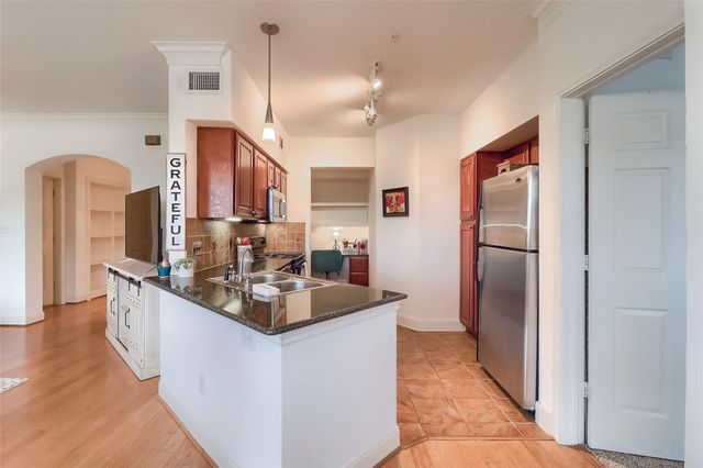 7701 Rialto BLVD 1128, Austin, TX 78735