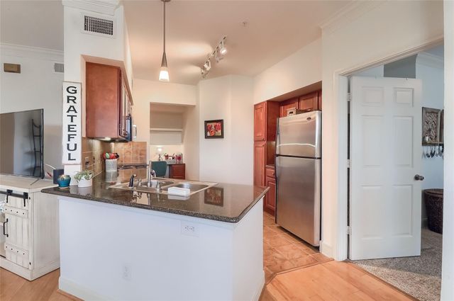 7701 Rialto BLVD 1128, Austin, TX 78735