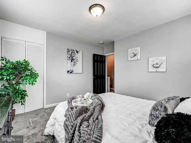 3812 MIDHEIGHTS RD, Baltimore, MD 21215