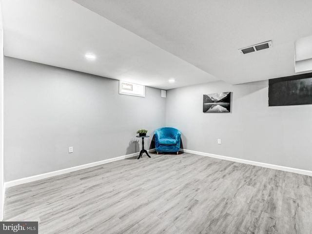 3812 MIDHEIGHTS RD, Baltimore, MD 21215