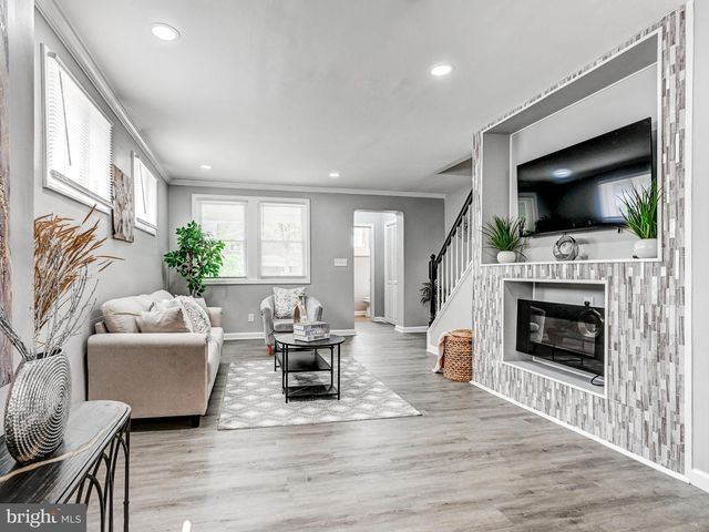 3812 MIDHEIGHTS RD, Baltimore, MD 21215