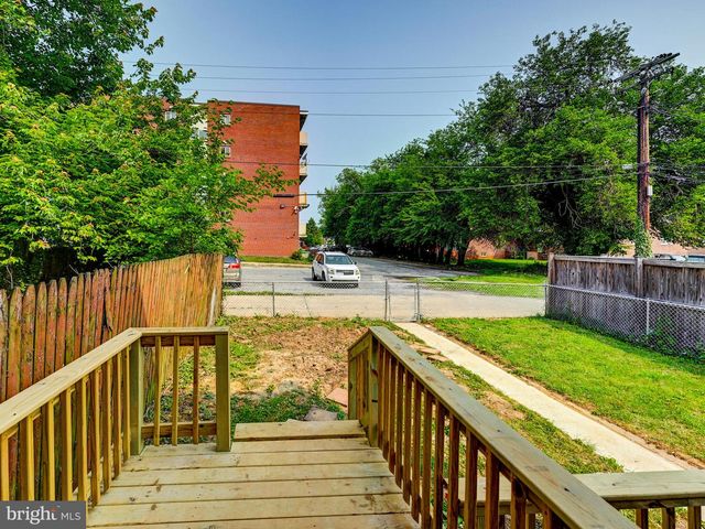 3812 MIDHEIGHTS RD, Baltimore, MD 21215