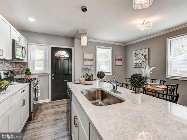 3812 MIDHEIGHTS RD, Baltimore, MD 21215