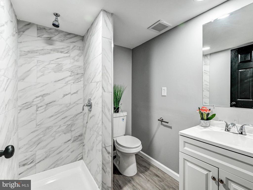 3812 MIDHEIGHTS RD, Baltimore, MD 21215
