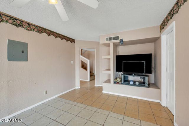 9813 La Morenita Circle, El Paso, TX 79927