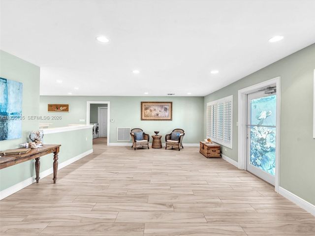 2650 NE 20th St, Pompano Beach, FL 33062