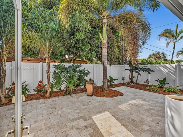 2650 NE 20th St, Pompano Beach, FL 33062