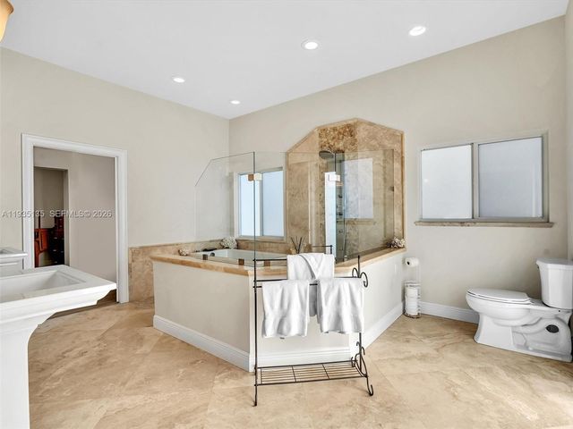 2650 NE 20th St, Pompano Beach, FL 33062