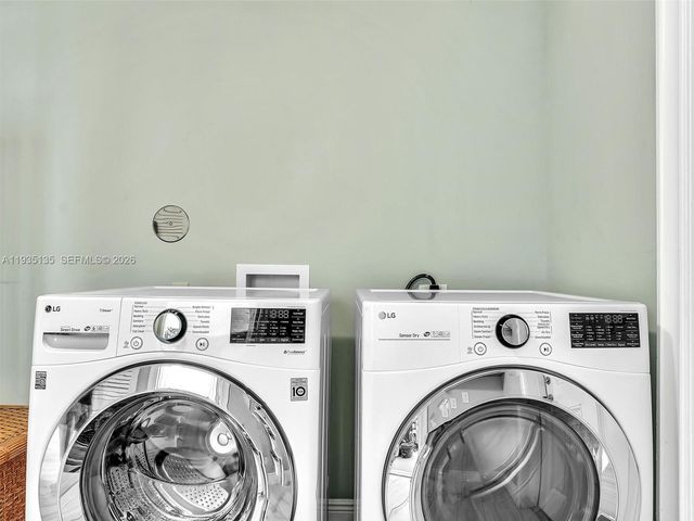 2650 NE 20th St, Pompano Beach, FL 33062