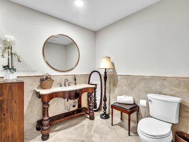 2650 NE 20th St, Pompano Beach, FL 33062