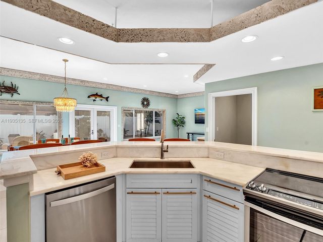 2650 NE 20th St, Pompano Beach, FL 33062