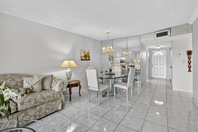 8130 Sunrise Lakes Boulevard 309, Sunrise, FL 33322