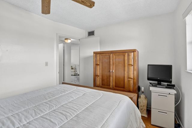 8130 Sunrise Lakes Boulevard 309, Sunrise, FL 33322