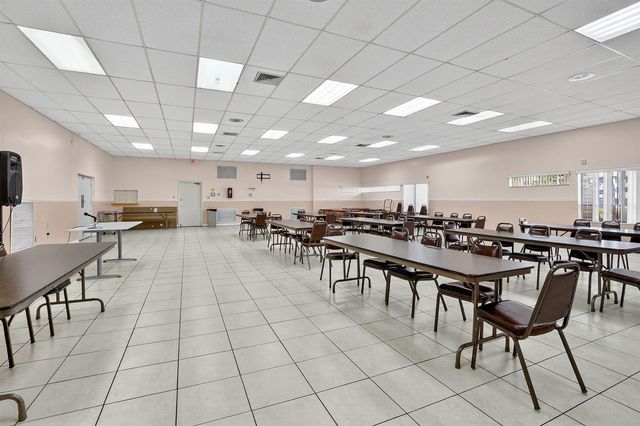 8130 Sunrise Lakes Boulevard 309, Sunrise, FL 33322