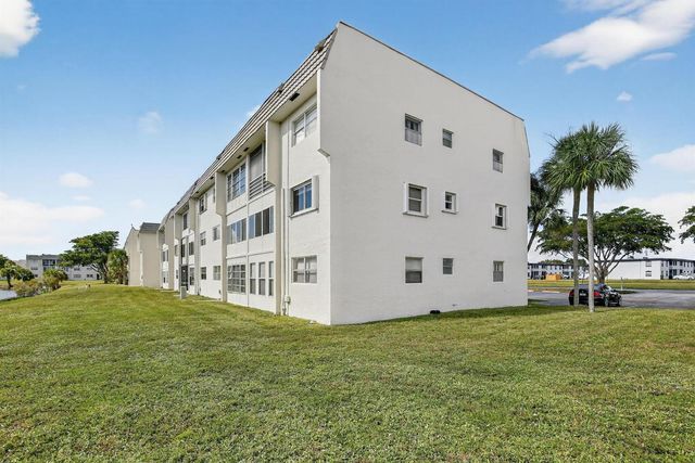 8130 Sunrise Lakes Boulevard 309, Sunrise, FL 33322