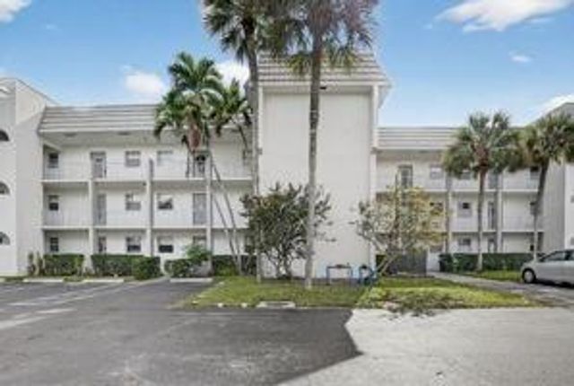8130 Sunrise Lakes Boulevard 309, Sunrise, FL 33322