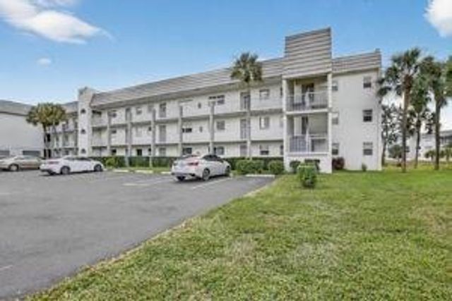 8130 Sunrise Lakes Boulevard 309, Sunrise, FL 33322