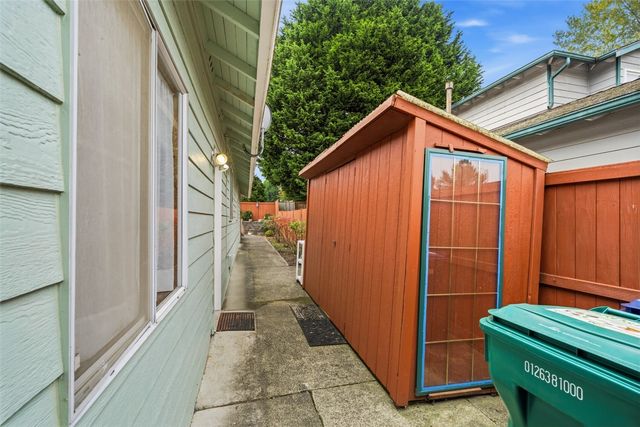 34701 31st Place SW, Federal Way, WA 98023