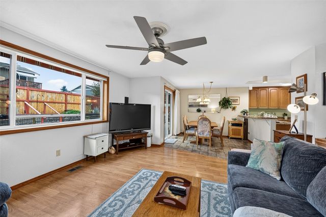 34701 31st Place SW, Federal Way, WA 98023