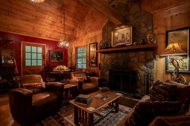 2968 Hooper Branch Road, Hiawassee, GA 30546