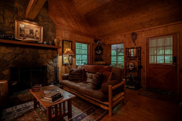 2968 Hooper Branch Road, Hiawassee, GA 30546