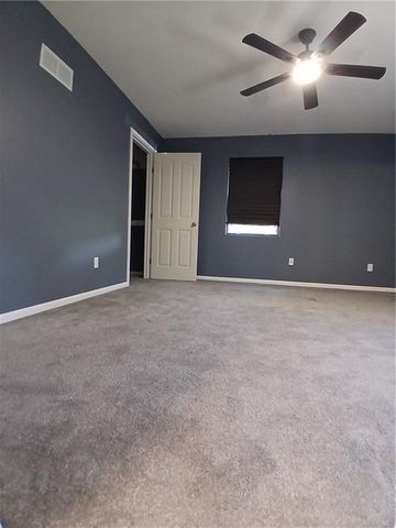 15 Valley Road, Liberty, MO 64068