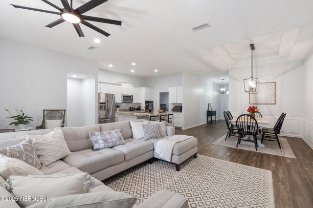 1309 FOXMEADOW Trail, Middleburg, FL 32068