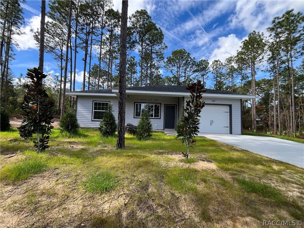 748 Heathrow Drive, Lecanto, FL 34461