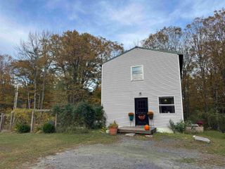 1833 Mattson Road, Chester, VT 05143
