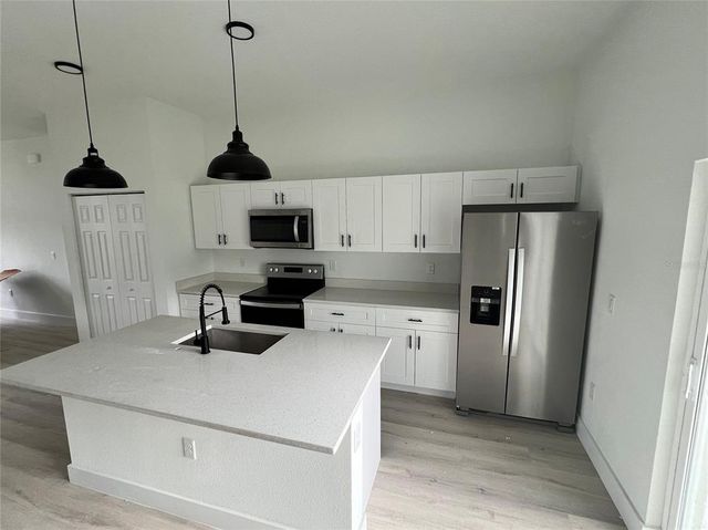 15621 SW 46TH CIRCLE, Ocala, FL 34473